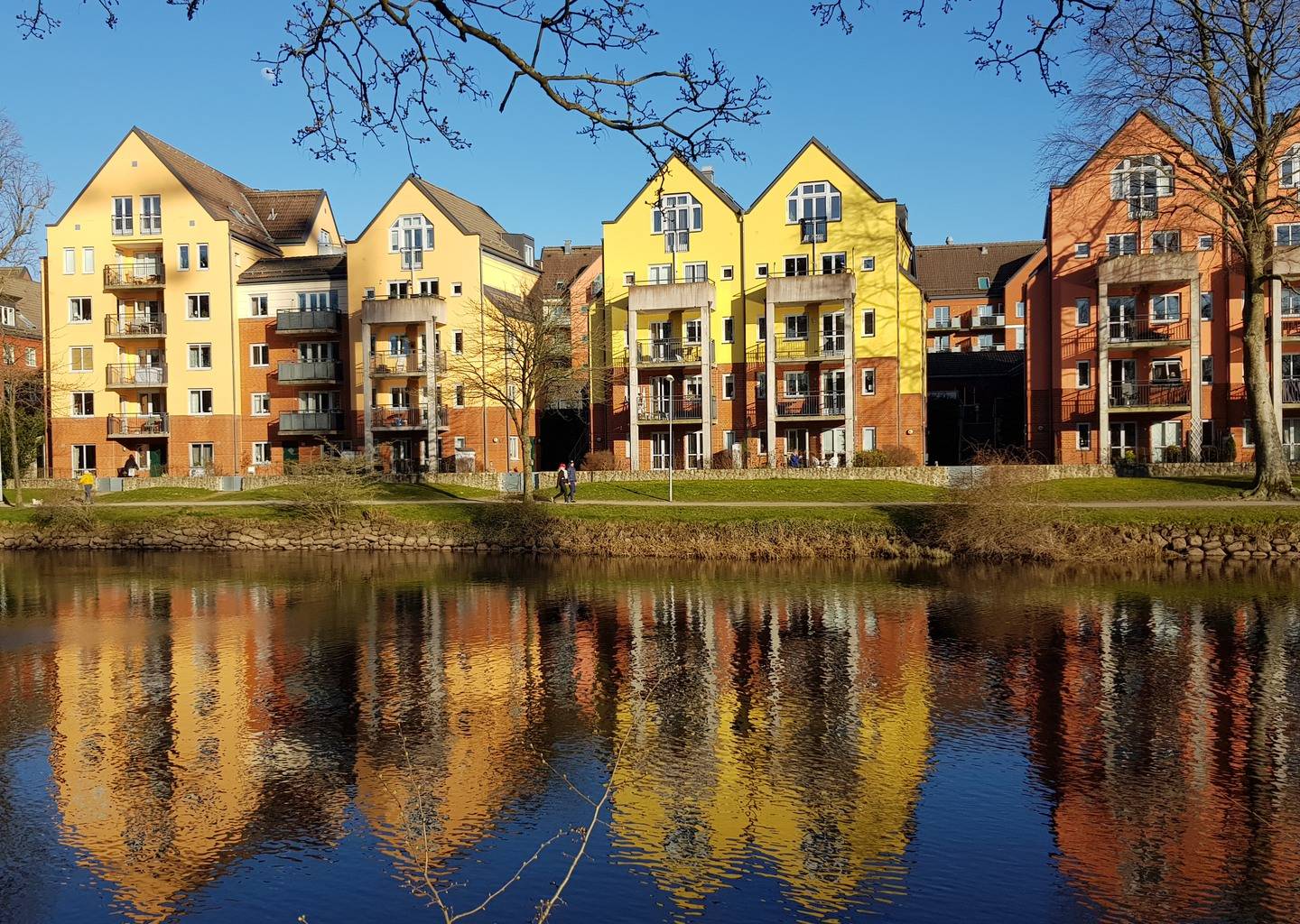 Bostadshus vid Rönne å i Ängelholm